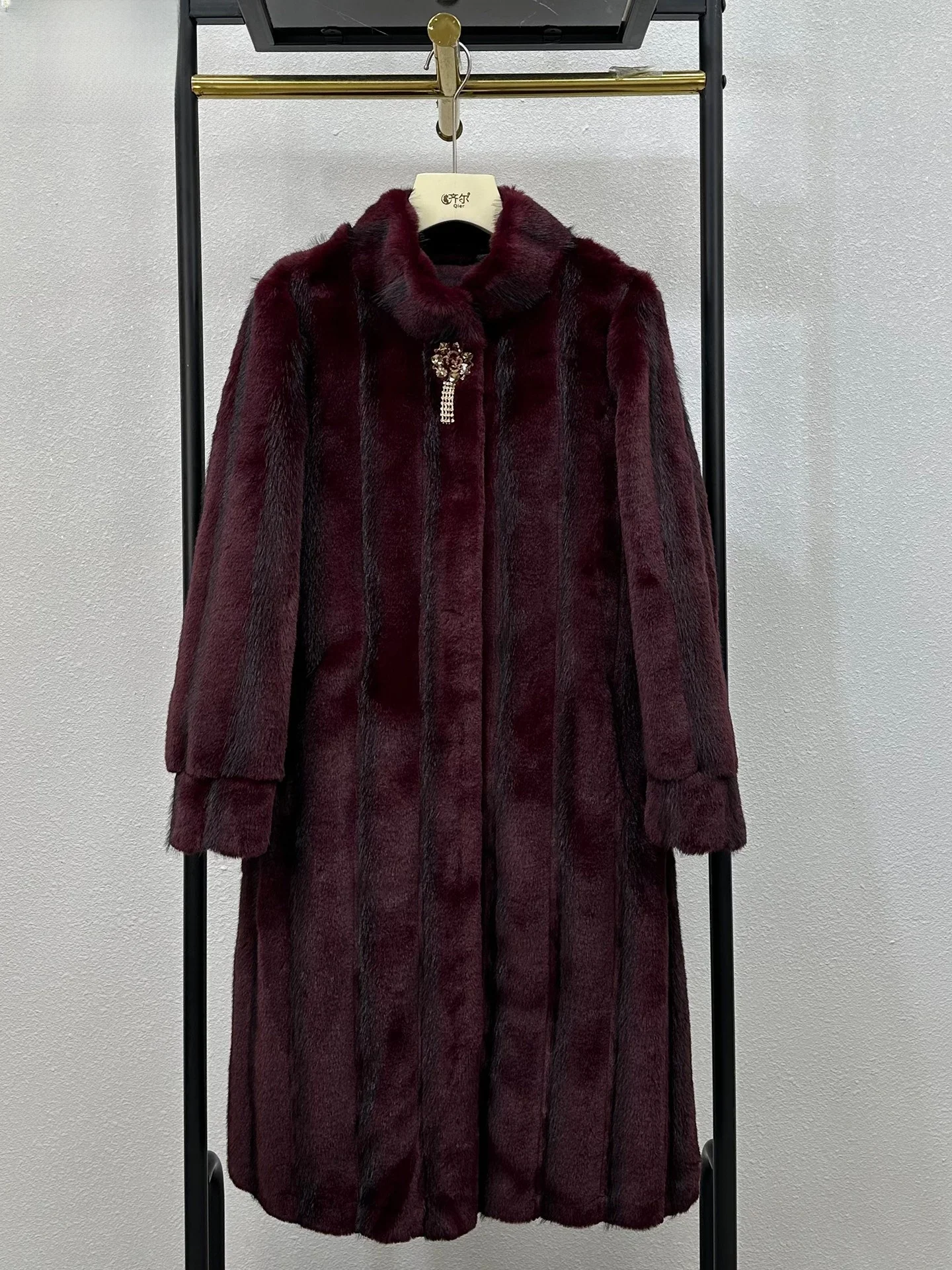 

Ele Large Size Women's Fur Coat Mommy Autumn Winter New Sle Inteated Leather And Fur Jaet Ladylike Mink Velvet Coat