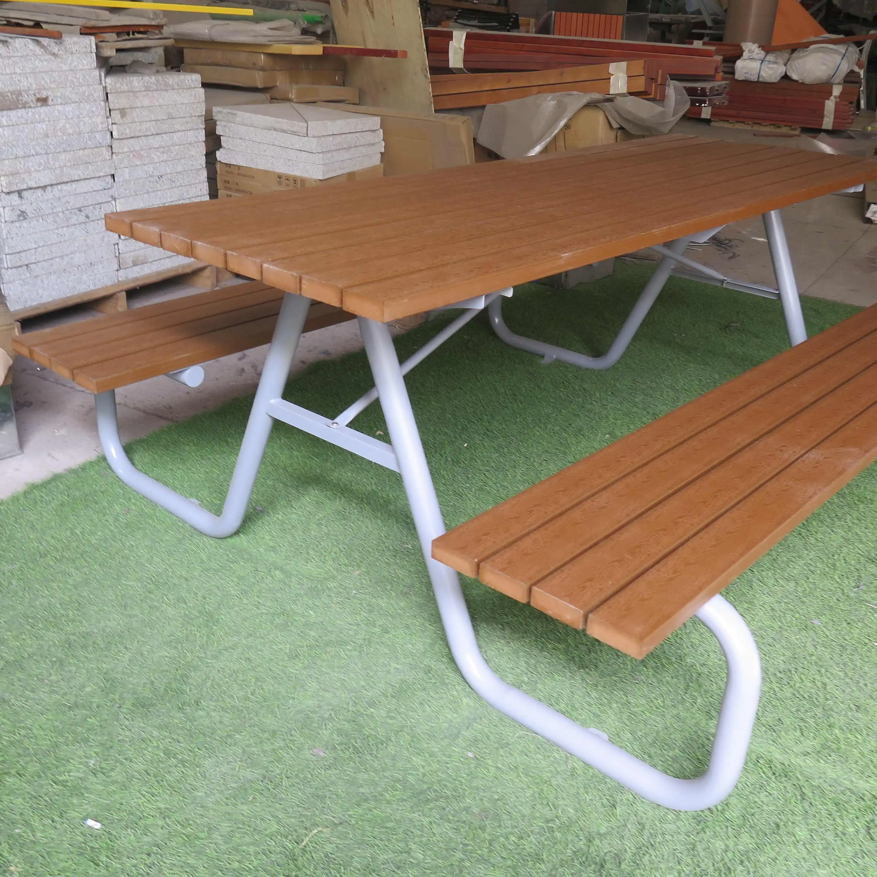 Portable Folding Outdoor Table PS Wood Top Galvanized Steel Lightweight For Commercial Use 6 Seater