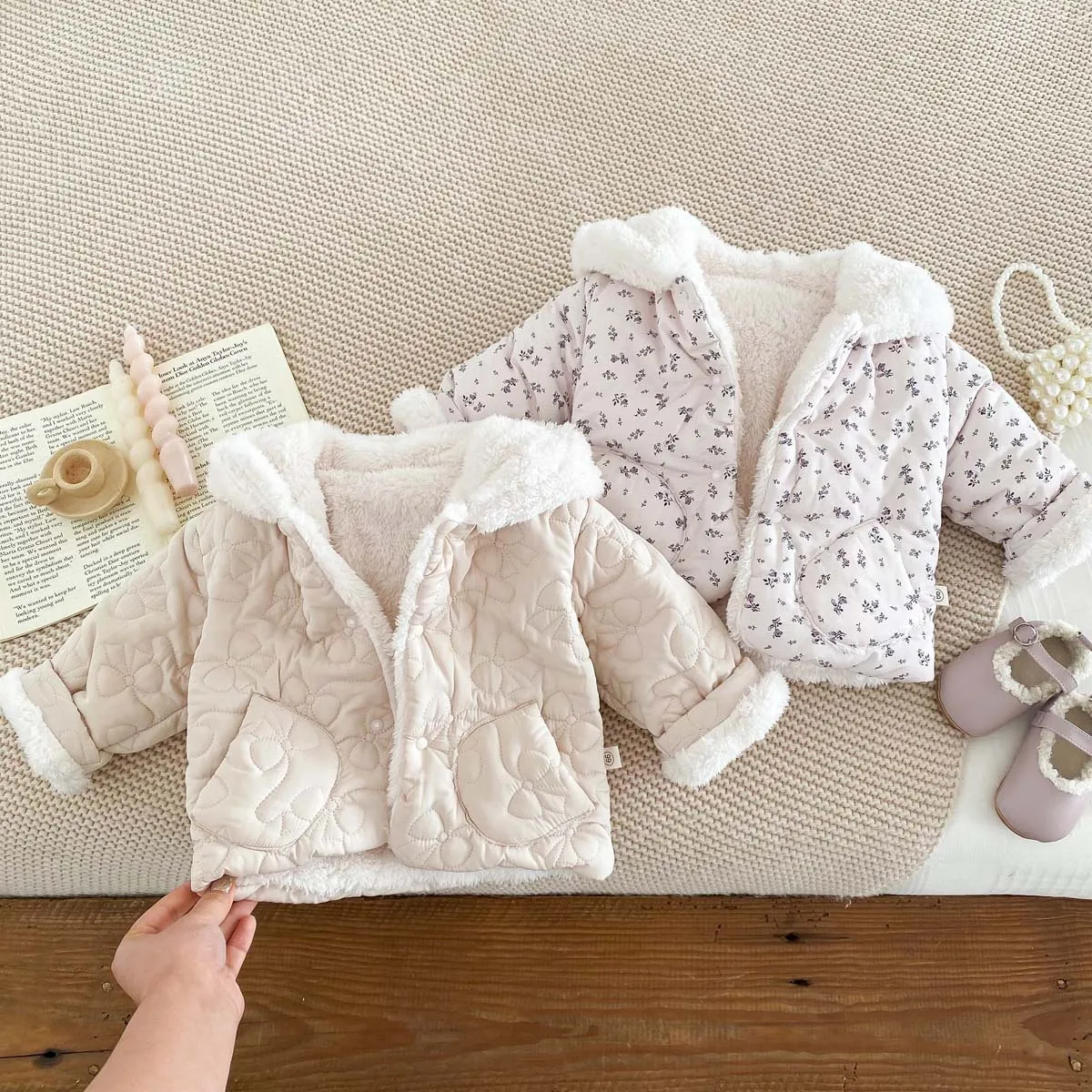 

Baby Fleece-lined Winter Girls Baby Clothes Bowknot Hooded Korean Style Newborn Warm Cotton-padded Jacket