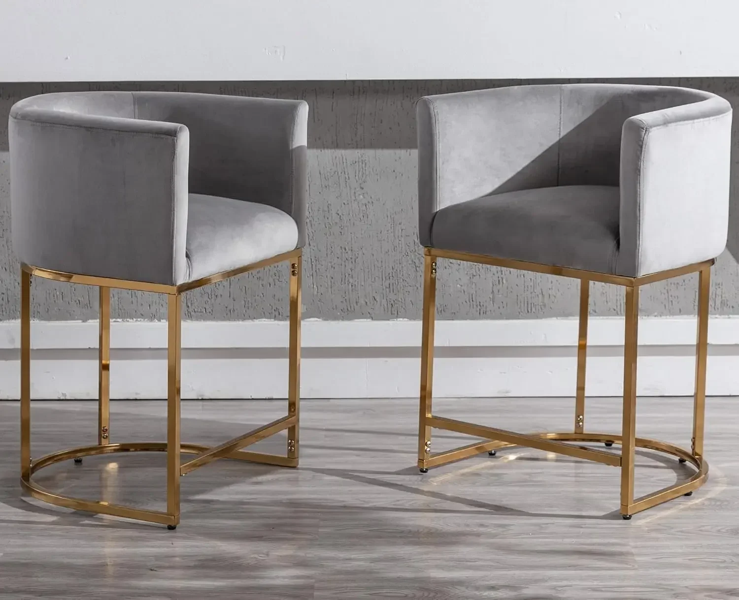 مقعد بارتفاع منضدة مخملية مع ظهر وأذرع منجدة ووسادة مقعد بإطار معدني ذهبي لجزيرة المطبخ #2