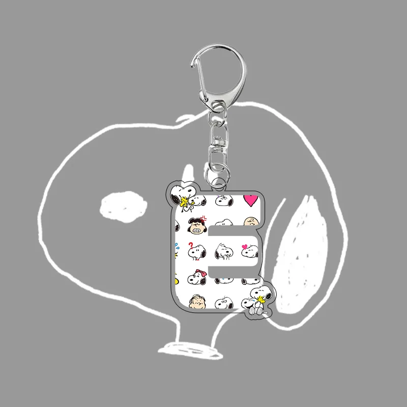 LLavero acrílico de Anime con estampado de letras de A-Z de Snoopy a la moda, llavero con colgante de mochila de dibujos animados Kawaii, accesorios con dijes, regalo de cumpleaños