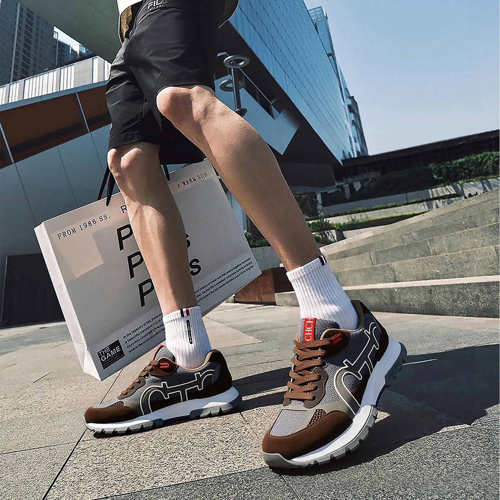 أحذية رياضية رجالية 2026 أحذية خارجية جديدة مريحة ومسامية أحذية مشي رجالية ذات جودة عالية
