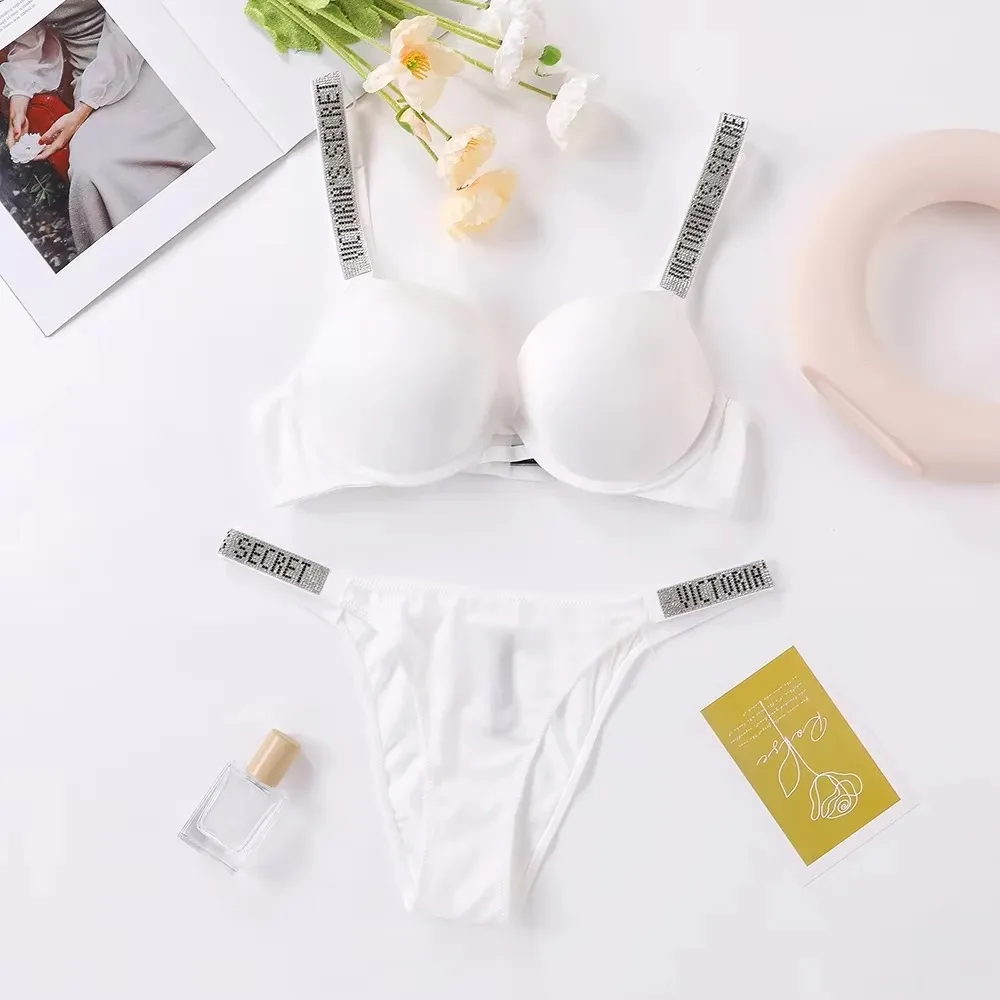 Victoria's Secret Nieuwe Klassieke BH en Slip Set Kant Lingerie Sets Dames Sexy Lingerie Set Kant Trim Ondersteunend Verstelbaar