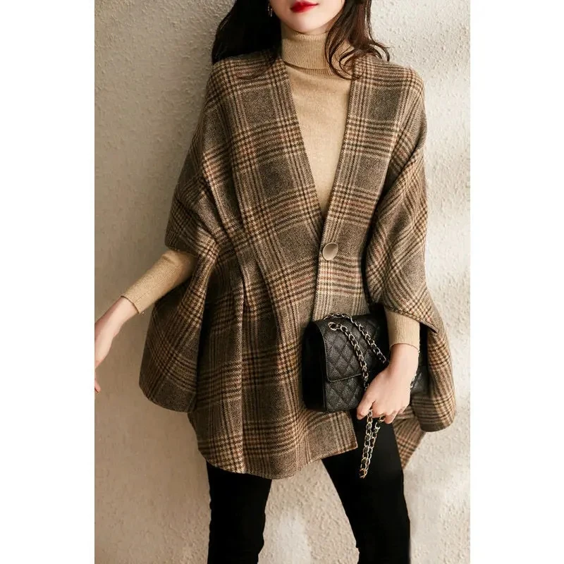 2024 Autumn Button Poncho Women V-collar Sweater Winter Plaid Jumper Knitwear Holiday Vintage Cape Batwing Sleeve Ponczo