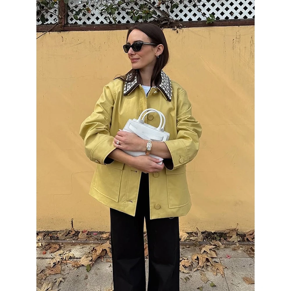 

Retro Faionable Women's Diamond Decorated Collar Color Blo Leather Jaet Coat Long Sve Single Button Closure Windbreaker
