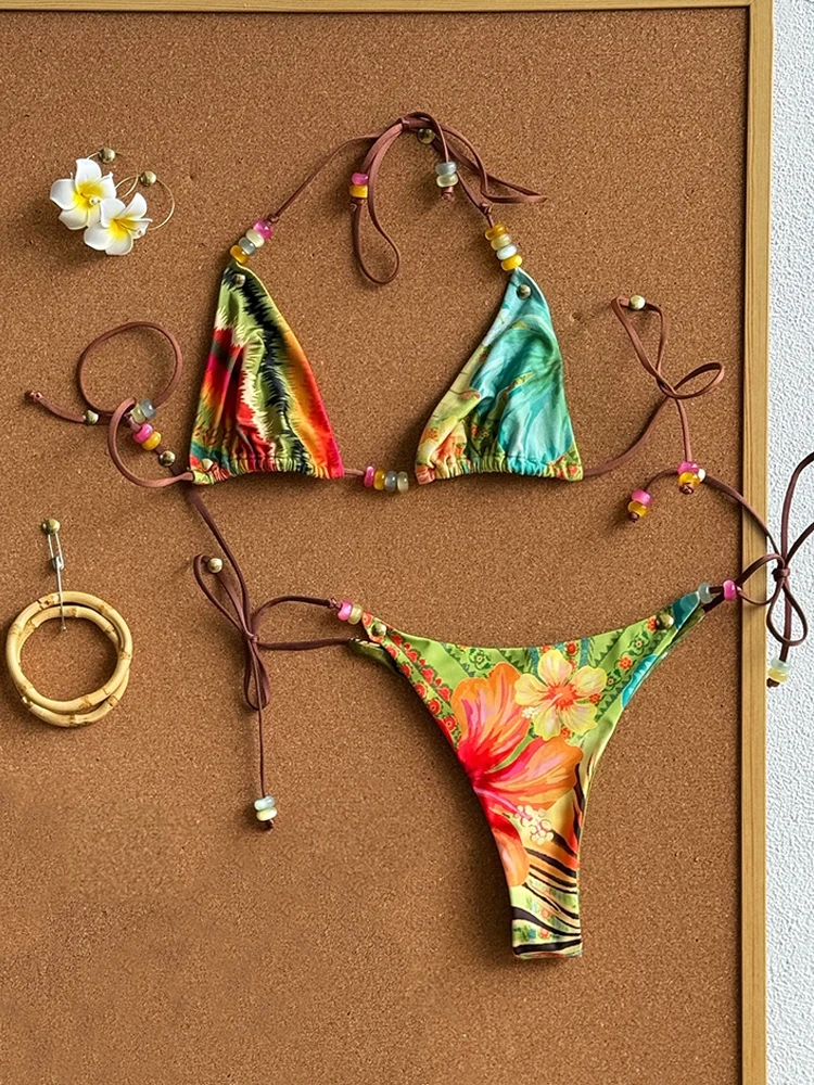 2025 nuevo conjunto de Bikini Sexy de cintura baja, traje de baño estampado para mujer, traje de baño brasileño con tiras, ropa de playa con cuello Halter, traje de baño para mujer