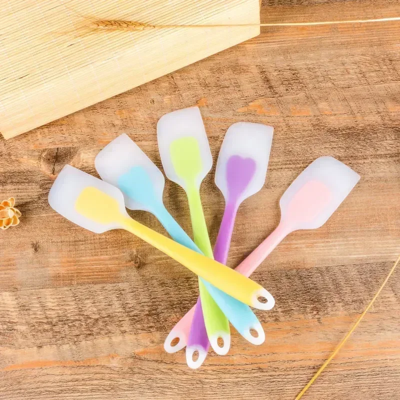 Silicone Cream Butter Scraper Heat Resistant Translucent Spatula for Baking Cakes Pastries Mixing Batter and Cooking