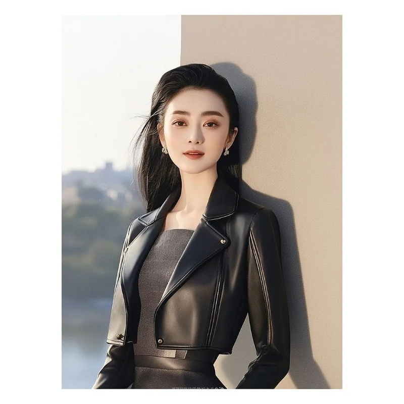 ユニークで超格好良い、クールでスタイリッシュなショート丈トップス、高級感のあるエレガントな黒革ジャケット、あらゆる服装に合うPUレザー