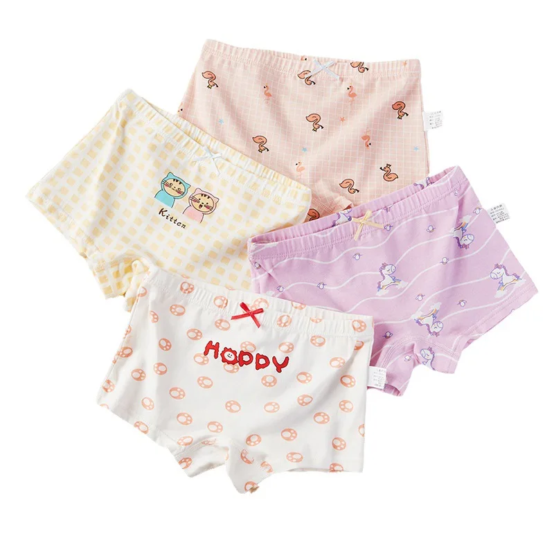 Girls' Underwear Made Of Pure Cotton With Flat Corners Suitable For Children Of Medium To Large Age And Without Any Buttocks