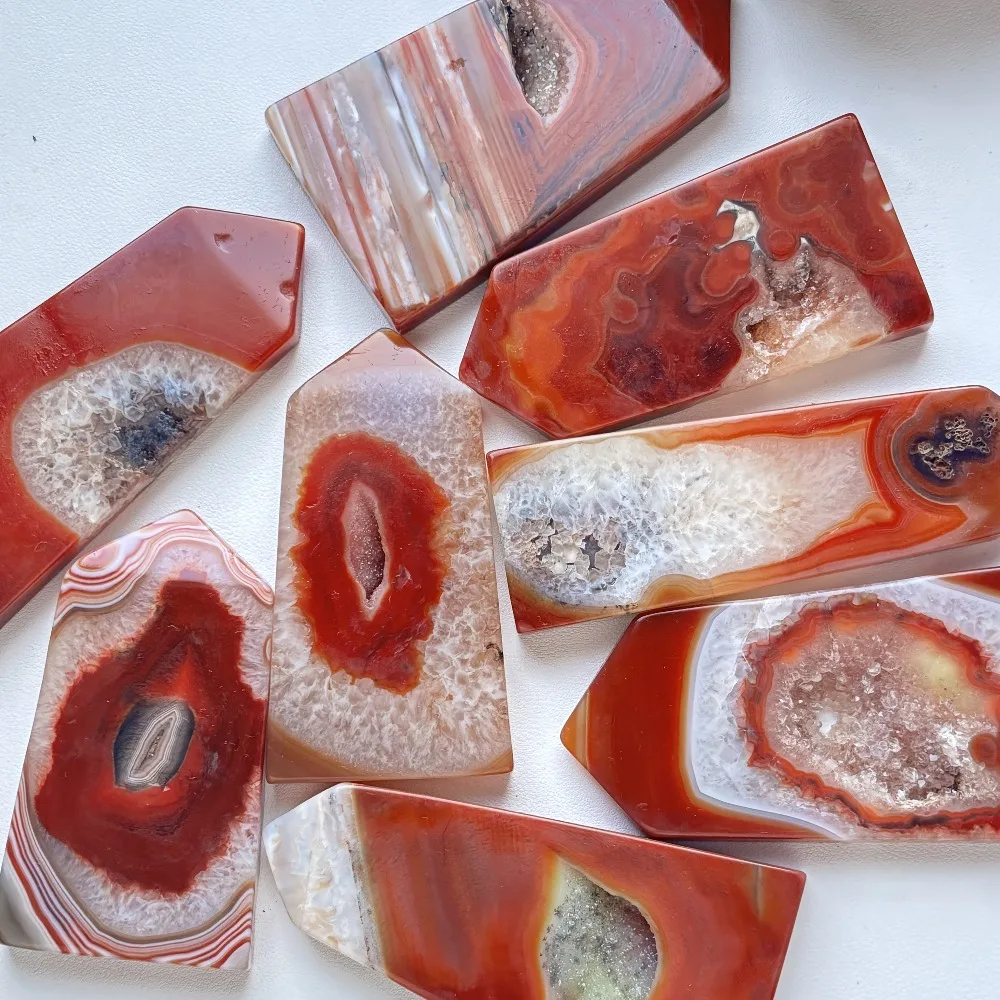 1pc Geode Druzy Carnelian Four-Sided Points Specimen for Collectibles and Educational Use Perfect for Home Collection & Gift