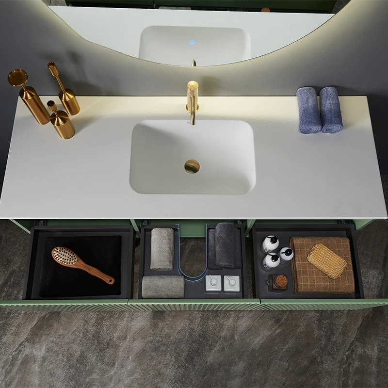 خزانة حمام مطلية بالخشب الصلب متعددة الطبقات، حوض غسيل مرحاض متكامل، حوض غسيل مثبت على الحائط بسيط