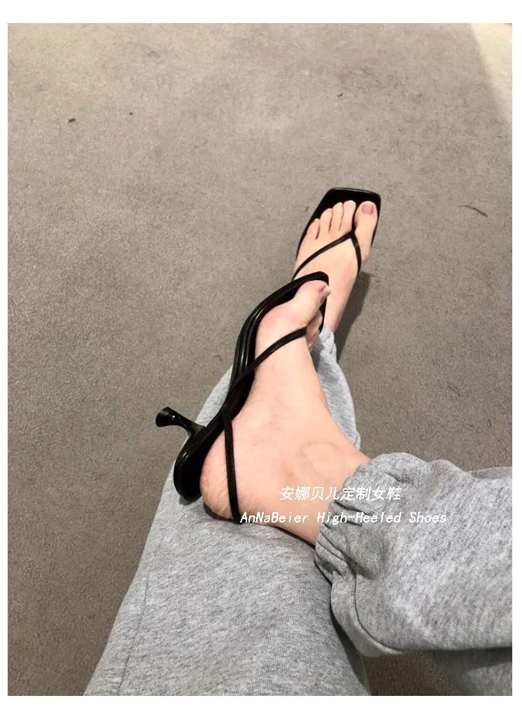 2024 New French Cat Heel Mid Heel Herringbone Sandals for Women's Summer Outwear Open Toe Clip Toe High Heel Sandals