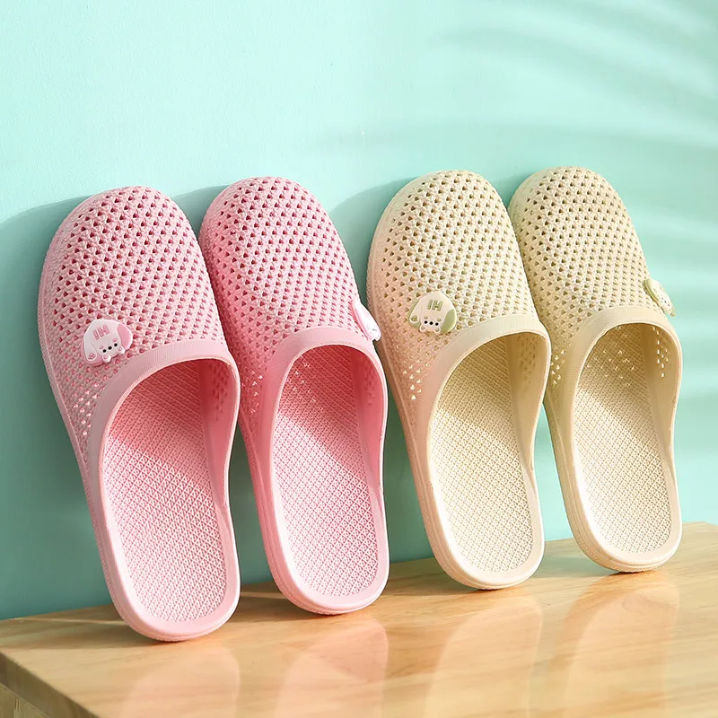 Female Home Slippers Closed Toe Cutout Summer Women Fashion Flat Heel Slides Antislip Ladies Pink Beach Bathroom Indoor Slippers