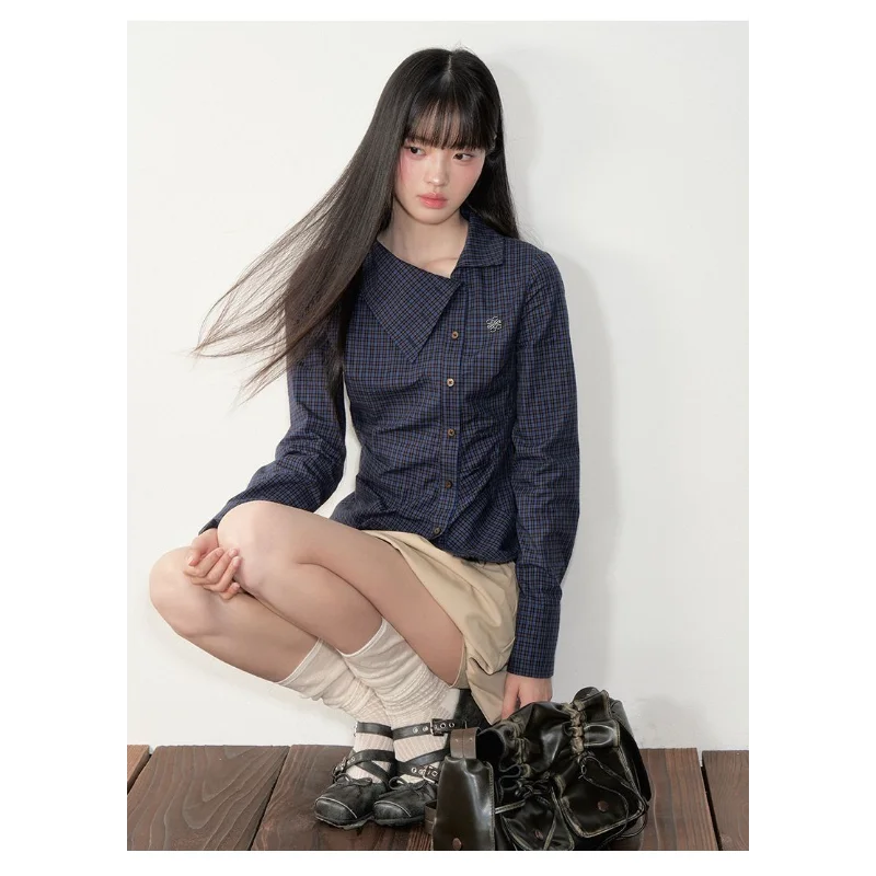 American Retro Lapel Plaid Pinch Waist Long-sleeved Shirt for Women 2025 Autumn New Slim Fit Versatile Top