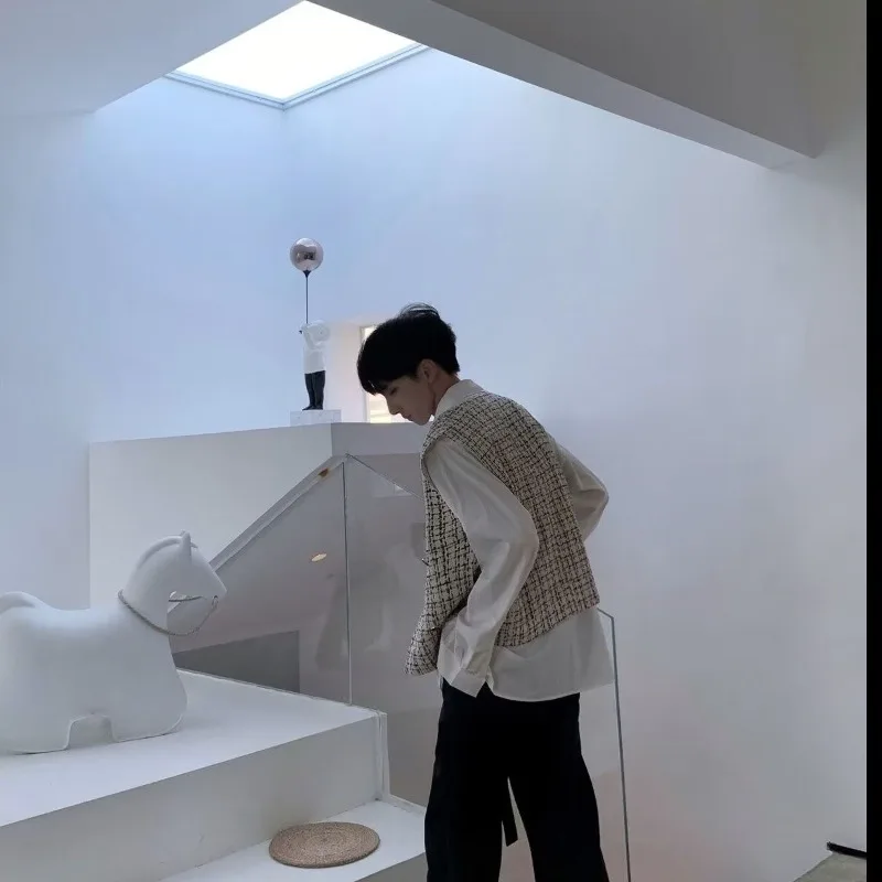 

Autumn Korean Knitted Vest Trendy Crafted Outerwear with Versatile Styling for Women​