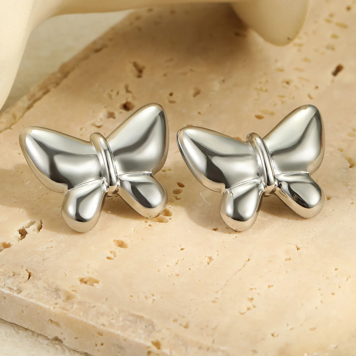 1 Pair Stylish Silvery Plated 316L Stainless Steel Ear Post Stud Earrings Heart Flower Butterfly Starfish for Women Gift