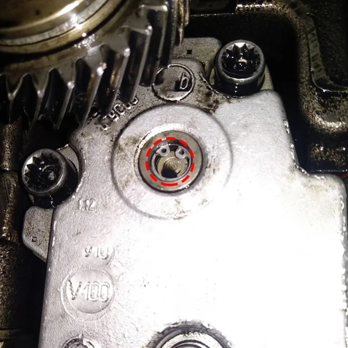Kunci Penggerak Pompa Minyak 77Mm/100Mm untuk Audi Seat Skoda VW Hex Allen Poros Keseimbangan dengan Cincin Pengaman Circlip 03G115281E 03G115281F