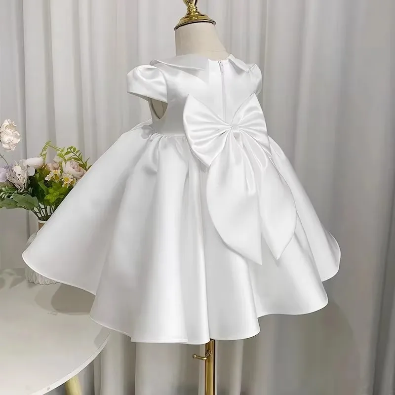 

Customized Ivory Flower Girl Dresses Satin Puffy for Wedding Short Sleeves Elegant Toddler First Communion Banquet Pageant Gown