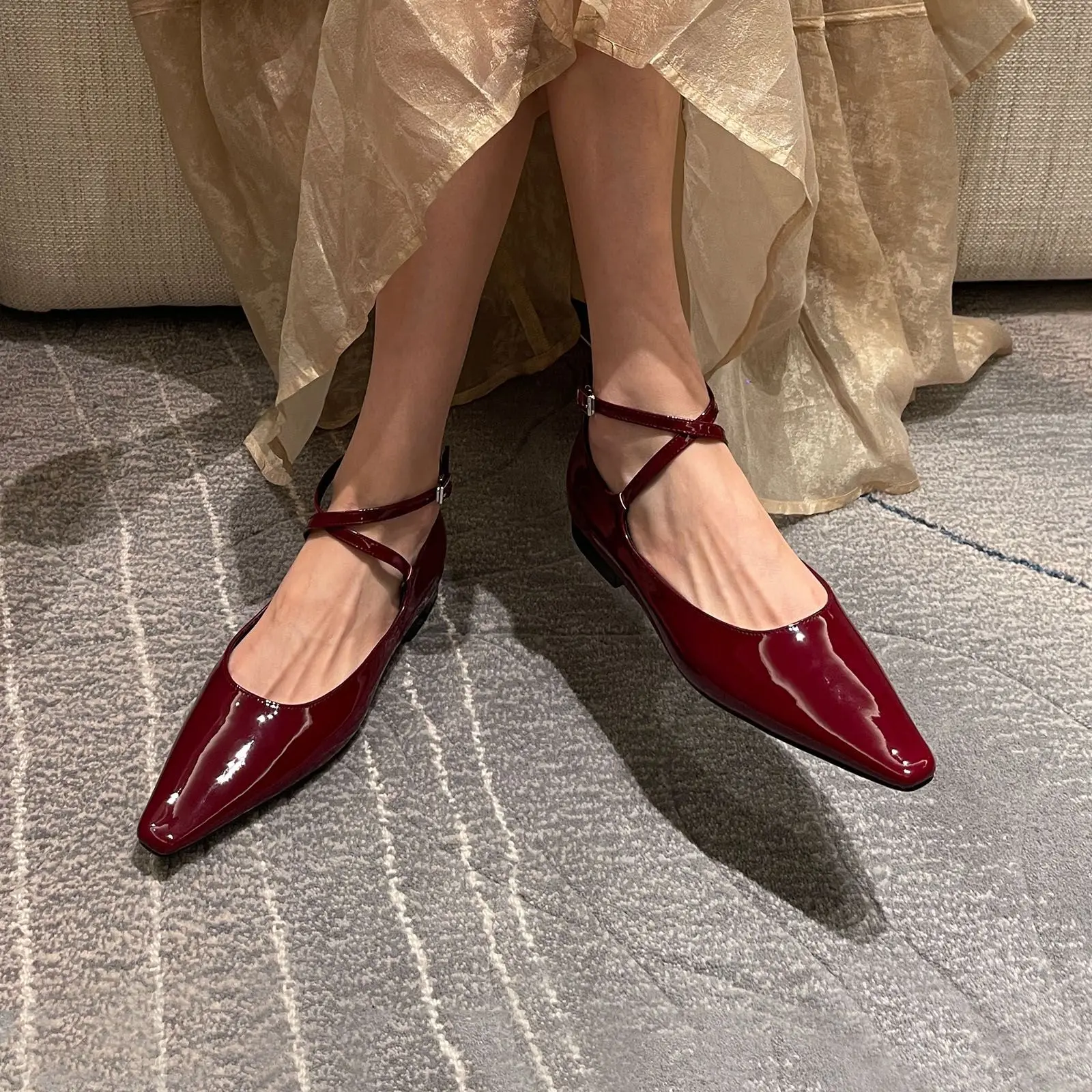 

Spring Sheep patent leather Increased Internal Mary Jane shoes Square toe Cross buckle Low heel Single shoe