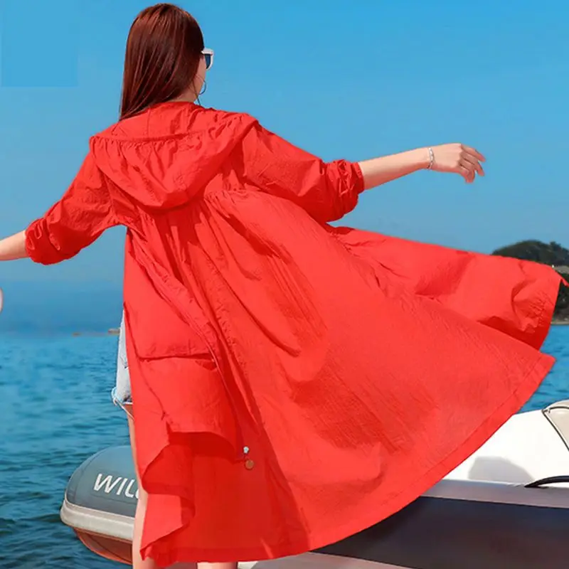 

Летнее женское модное солнцезащитное пальто средней длины выше колена 2023 года, универсальная тонкая верхняя одежда в корейском стиле, свободный крой