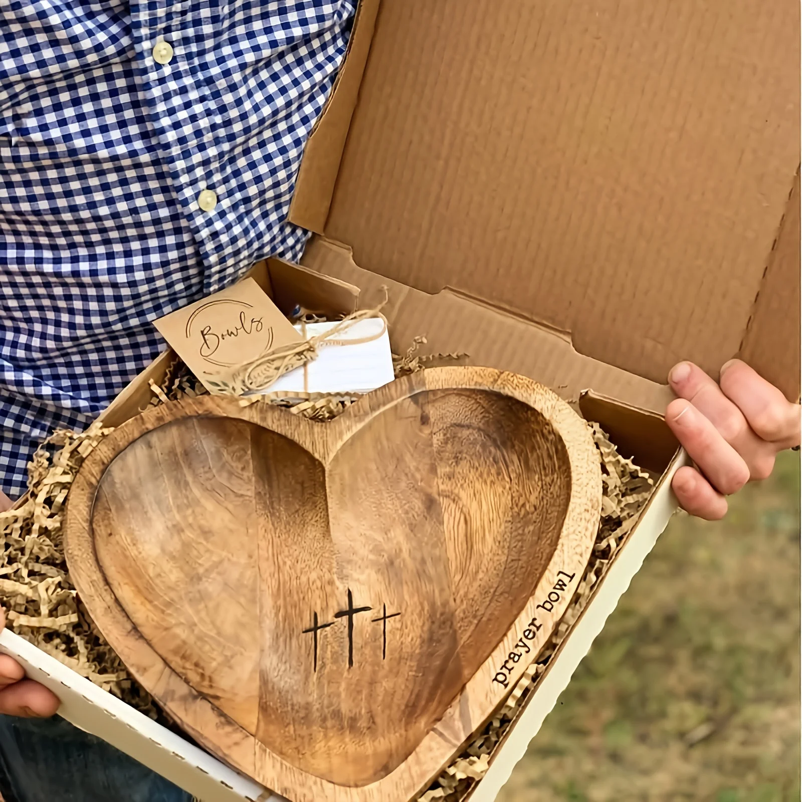 Heart Shaped Wooden Prayer Bowl Religious Home Decoration Natural Wood Grain Design Spiritual Home Decoration