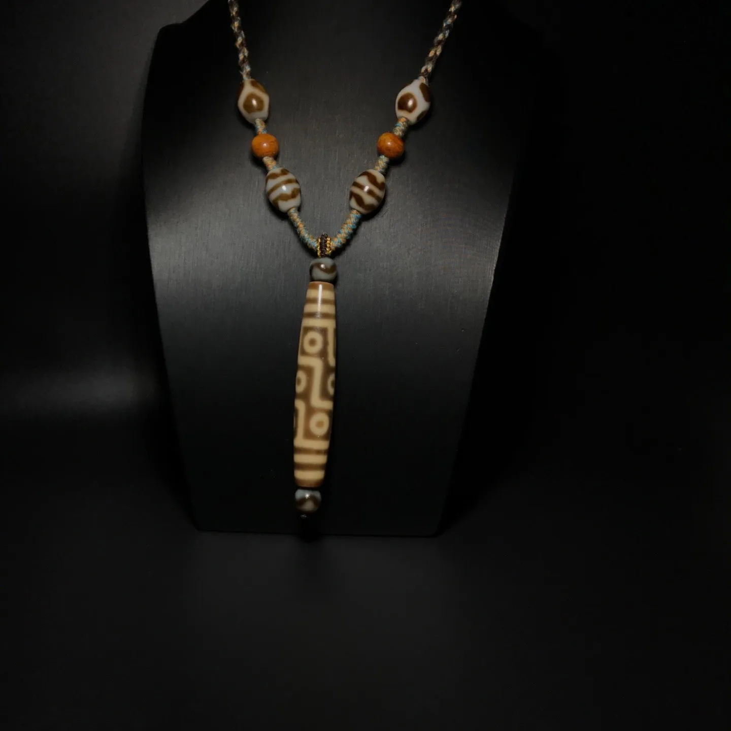 Tibetan Old Agate dZi *Tiger Teeth 9 Eyes* Beads Necklace J0409