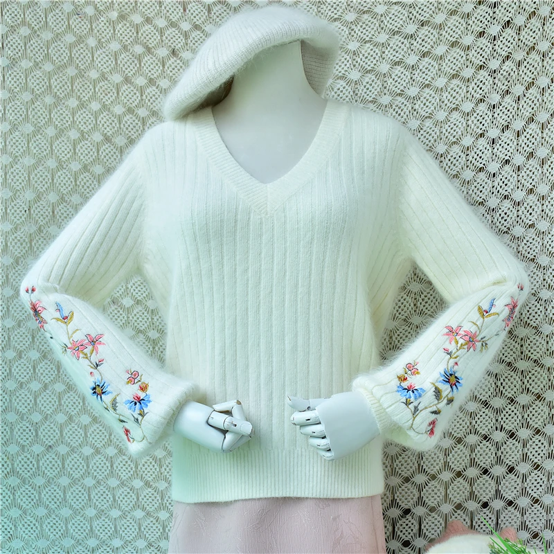 Embroidery Rabbit - Ladies Women Fashion White Hairy Angora