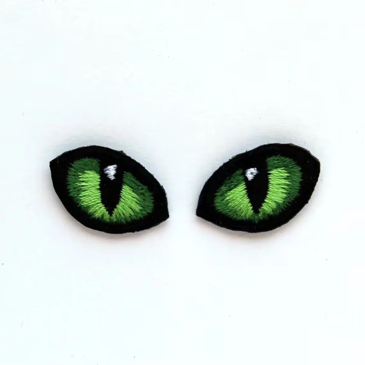 Tiny Green Cats Eyes Embroidered 20mm Eyes Iron on Patches for Jackets  Animal Pet Colored Eyes Small eyes Kids Patches