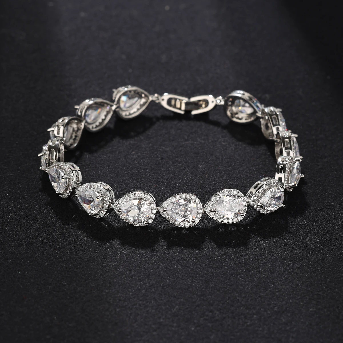 Micro inlaid exquisite AAA drop zircon bracelet feminine bridal wedding dress hand ornament