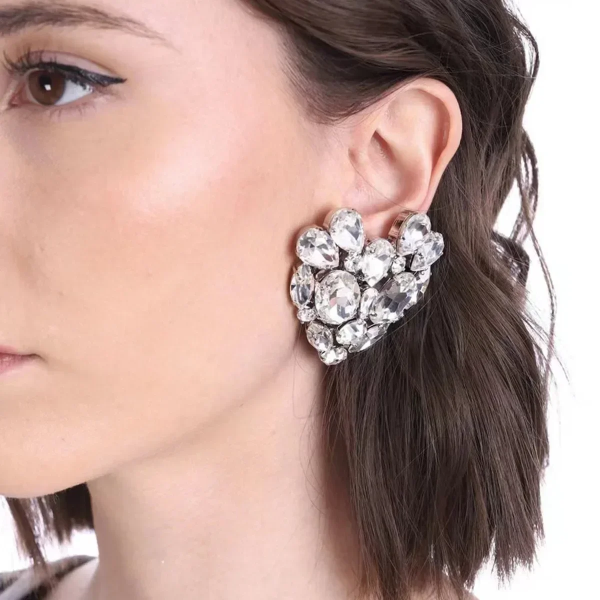 Drag Queen Heart Shape Rhinestone Clip Earrings No Piercing Women Large Love Crystal Ear Clip Fashion Jewelry Gift Party Wedding