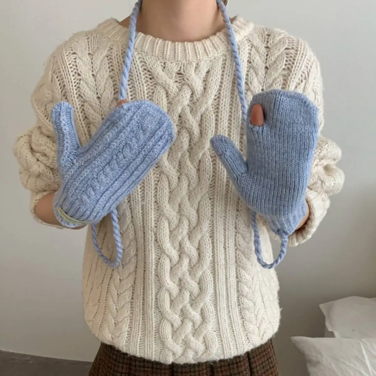 touchscreen-ible-knitted-hair-glove-ne-warmer-bike-riding-winter-touch-screen-gloves-sweet-girl-hair-twist-sle