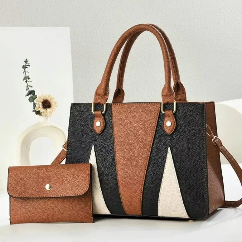 

High-End Casual Crossbody Handbag With Vintage Paris Flair And Large Capacity Perfectly Designed As A Women's Diaper Bag