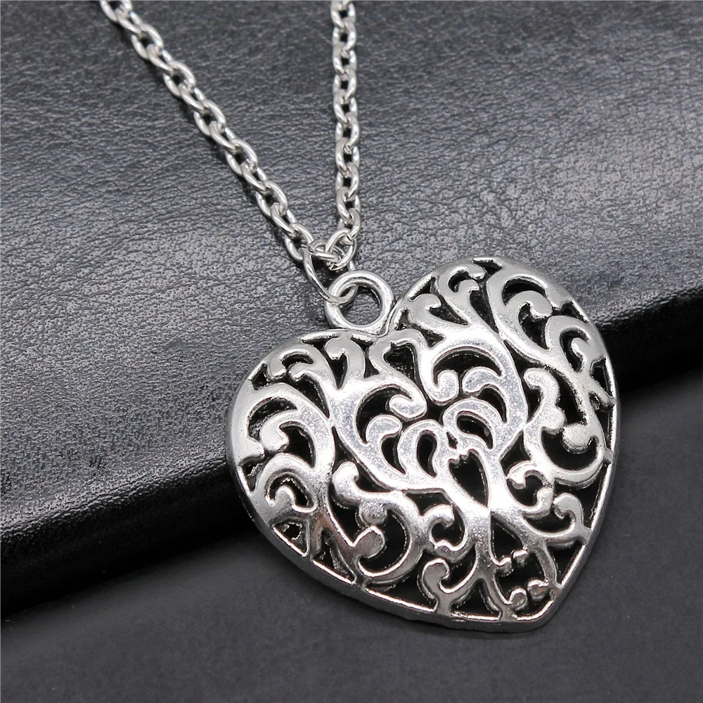 Fashion Vintage Antique Silver Color 35x35mm Carved Heart Pendant Necklace For Women Men Long Chain Trendy Jewelry Accessories