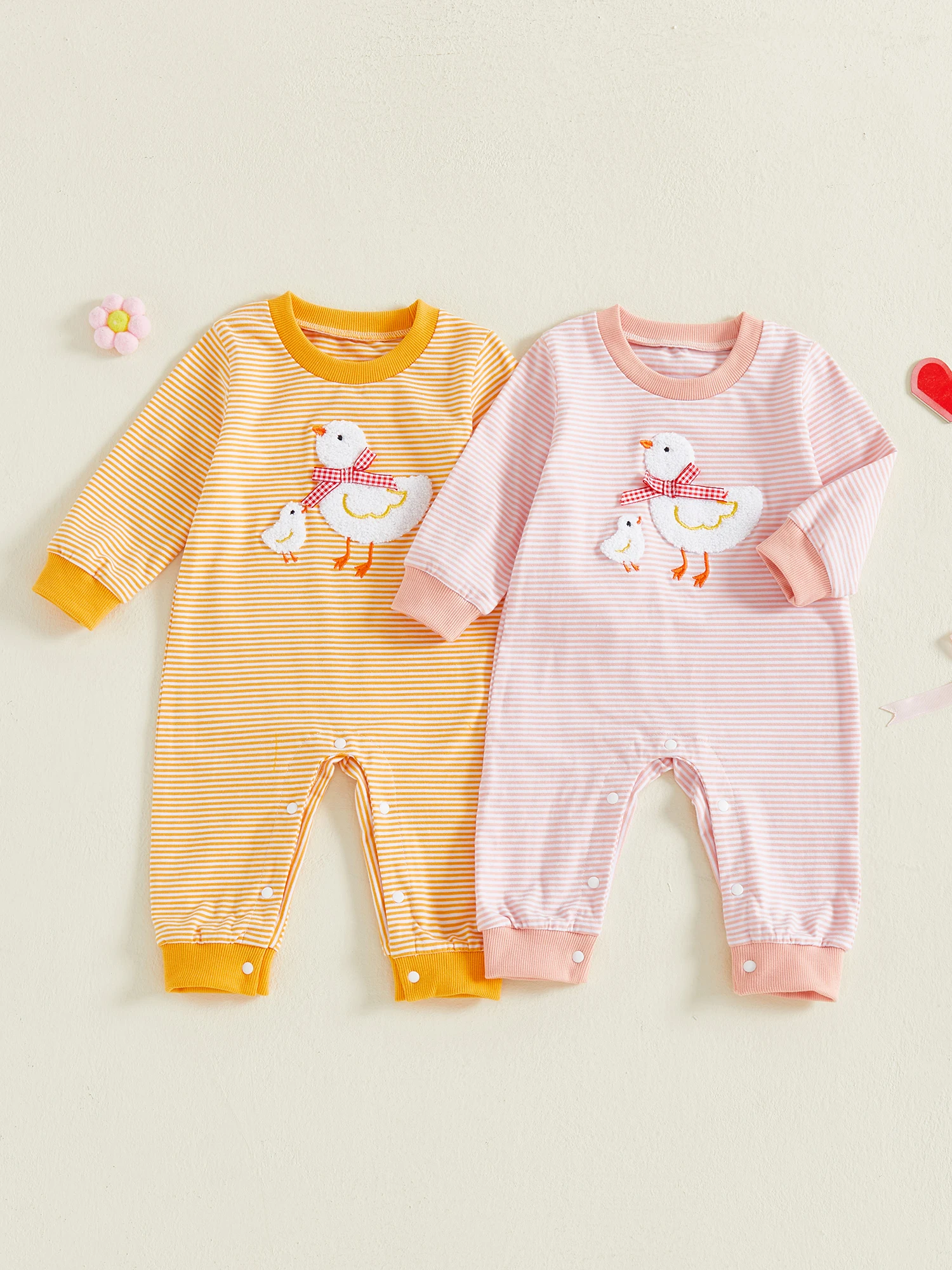 

Осеннее боди для младенцев с милой аппликацией в виде медведя и застежкой на пуговицы, наряд с длинными рукавами и круглым вырезом для новорожденных