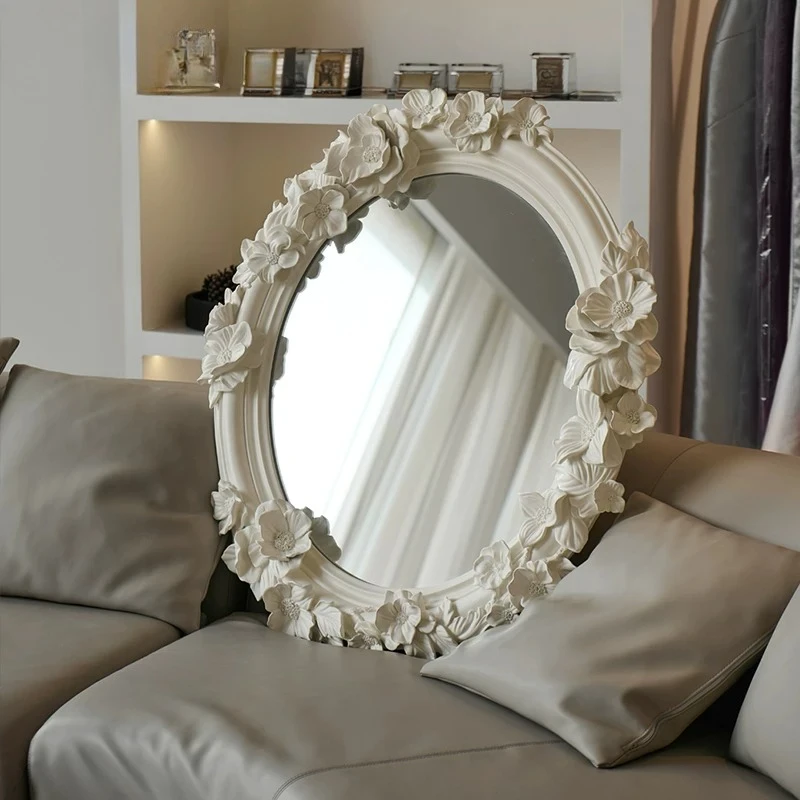 Luxury Nordic Mirror Modern Living Room Items Vintage Aesthetic Oval Hanging Mirror Frame Irregular Espelhos Home Decorations