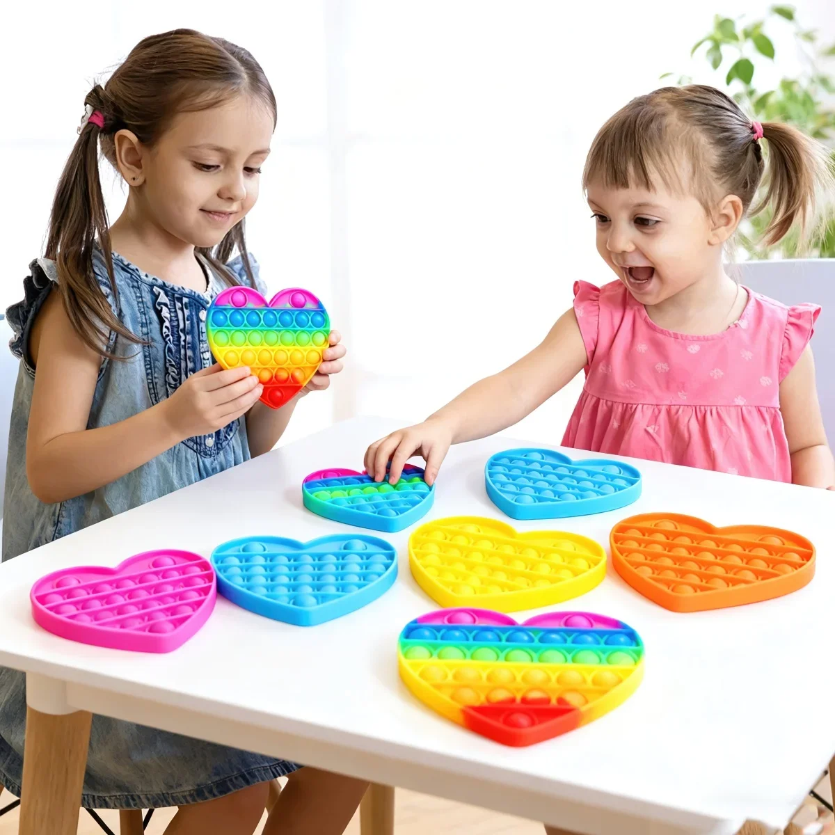 1pc Sensory Toys Rainbow Heart Fidget Toys Children Push Autism Needs Squishy Stress Reliever Toy for Kids Adults (Random Color)