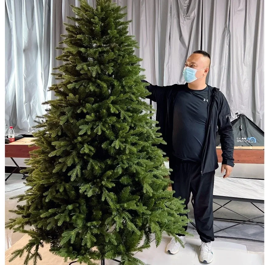 

Pe Christmas tree mixed automatic tree encryption Christmas bar hotel shopping mall 1.8 with lights 2.4m PE tree 2m 1