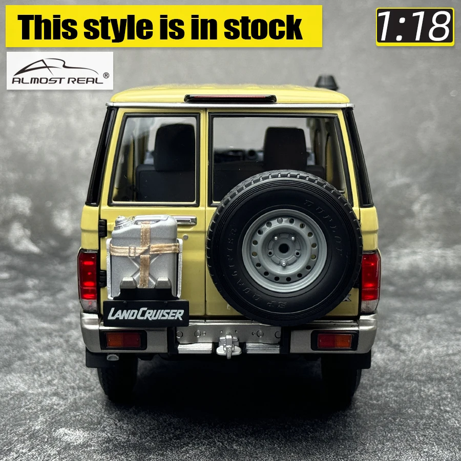Modelo fundido quase real 1/18 Land Cruiser 76 2017 LC76 SUV Car