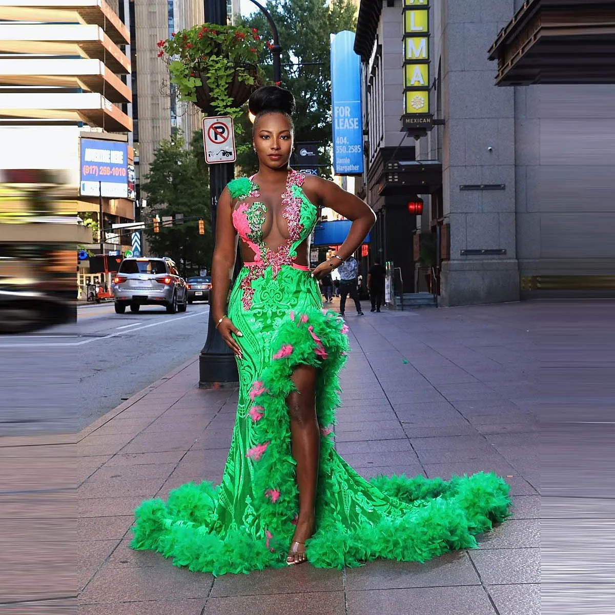 Aso Ebi Green Prom Dresses With Feathers Lace Appliques Sexy Illusion Mermaid Evening Party Dress African Women Party Gowns