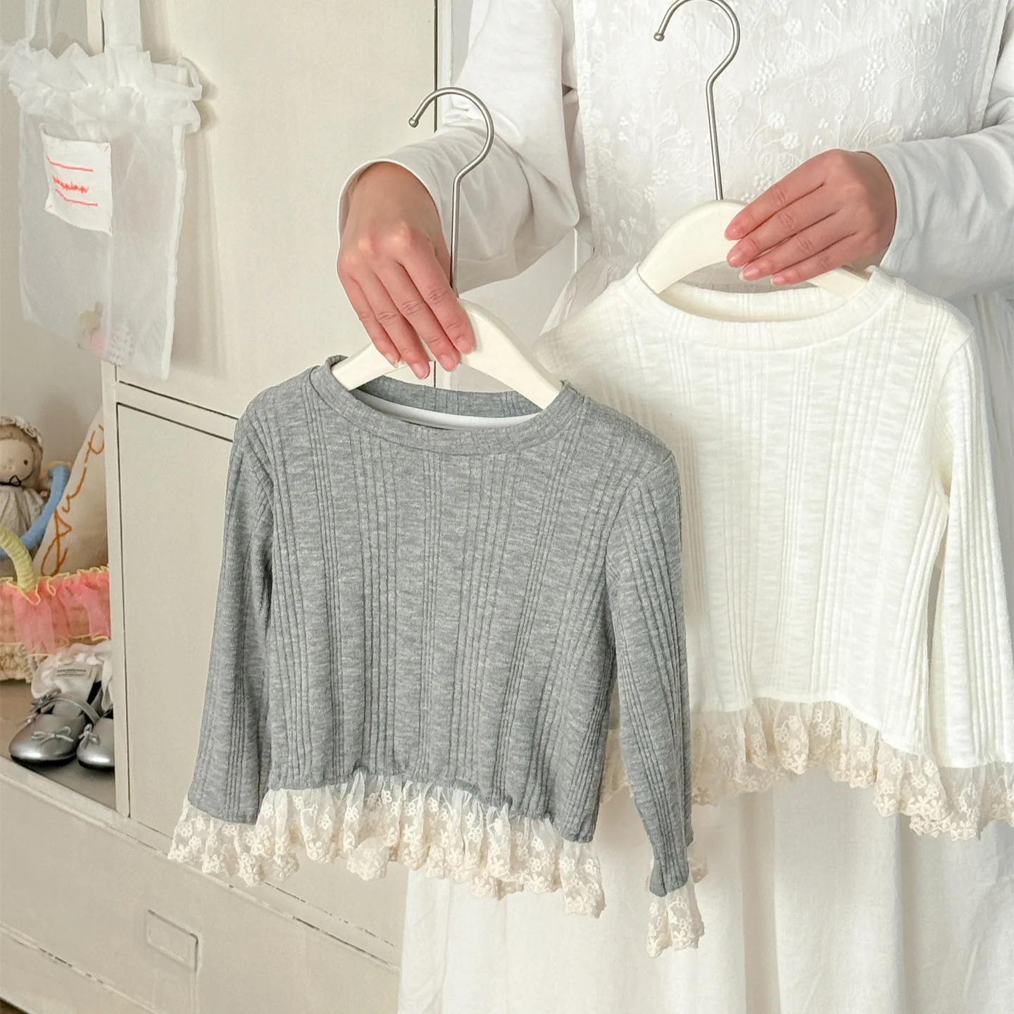 2026 Spring New Product High End Lace Skirt with Pit Strip Girls Long Sleeved Top