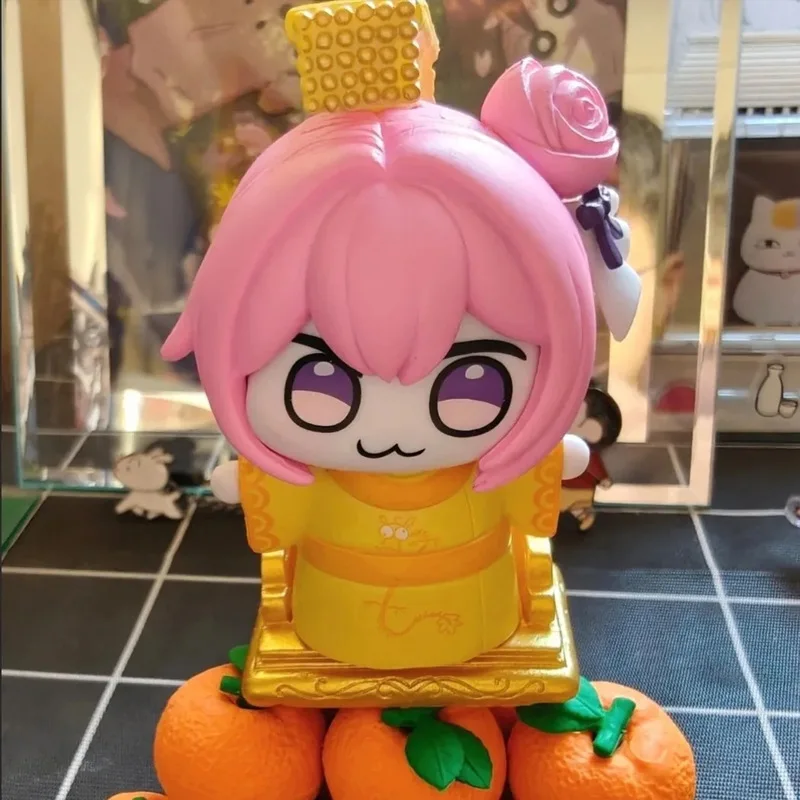 Q نسخة Nikke Doro أنيمي لعبة شخصية عمل تمثال سطح المكتب الحلي موضة لطيف الوردي الكلب فتاة بالجملة لعبة مجسمة الهدايا