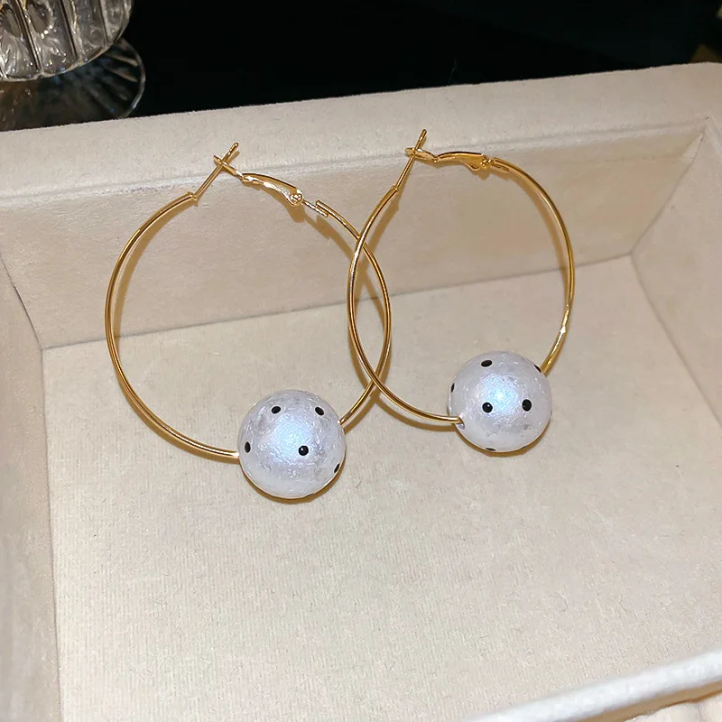 NISHIZAWA-pendientes de perlas de algodón de lunares, estilo Ins, pendientes de moda de nicho fresco