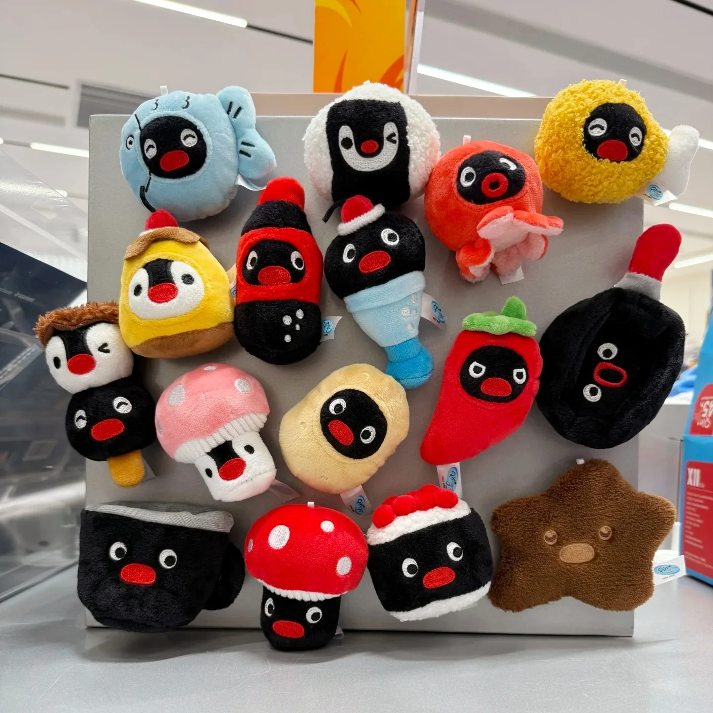 

New Pingu'S Delicious Life Series Plush Magnetic Sticker Blind Box Cute Penguin Room Decoration Gift Customization Doll