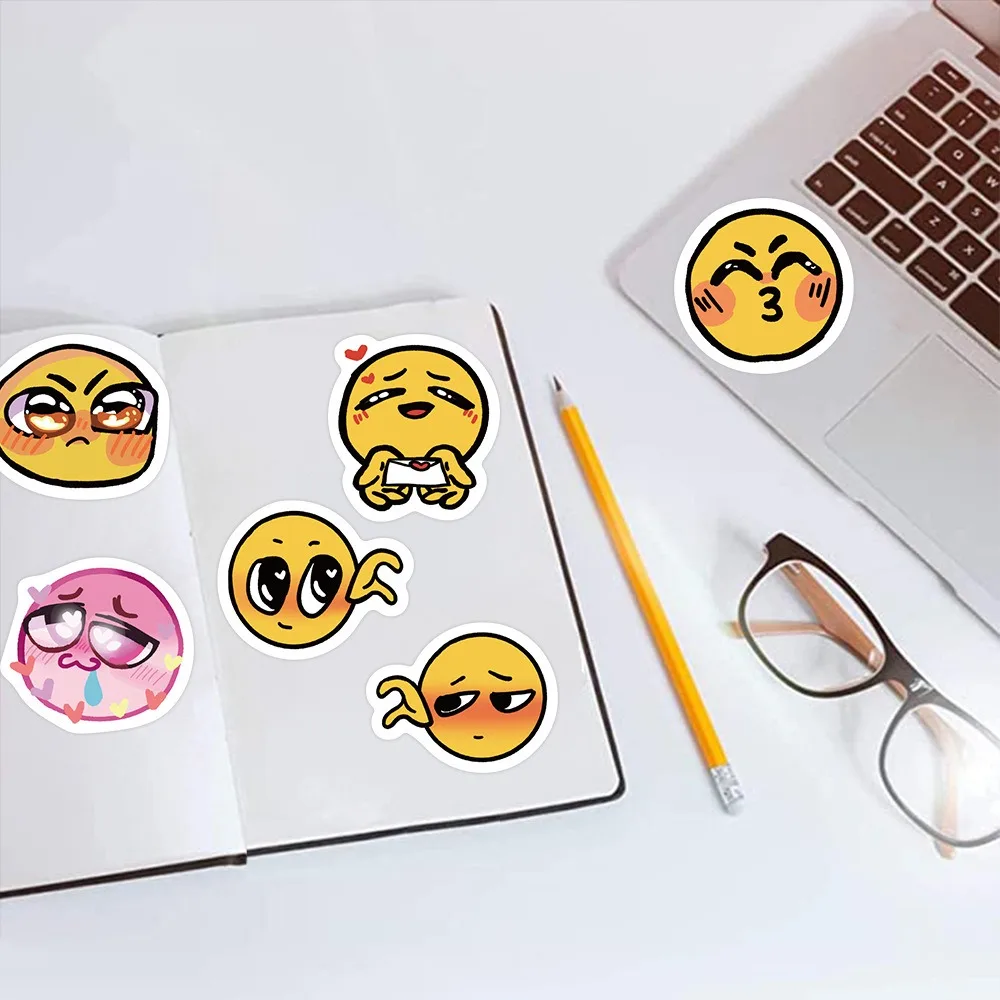 50 buah stiker lucu wajah tersenyum kartun lucu stiker lucu laptop DIY botol air ponsel stiker dekoratif sempurna untuk mainan anak-anak