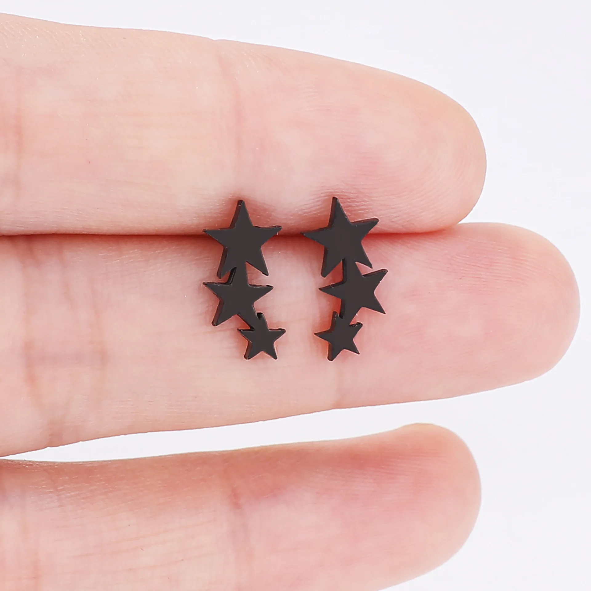 2024 new fashion stainless steel five-pointed star earrings personality creative all matching earrings female anniversary small