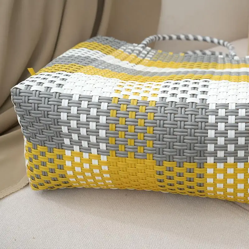 Casual Basket PE Straw Top Handle Bags Fashion Tote Bags for Women Handmade Holiday Beach Bag Ladies Woven Square Hand Bags