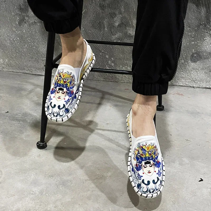 Ethnic Style Embroidered Canvas Shoes Harajuku Loafers Sneakers Fashion Casual Women Mens Shoes Streetwear Old Beijing Shoes