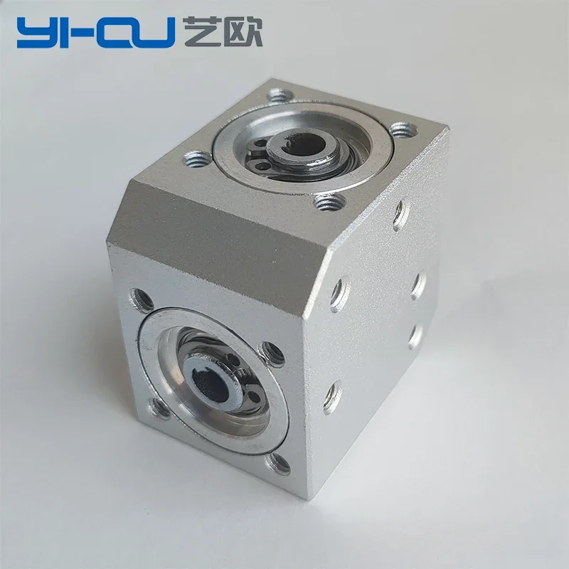 Hole precision steering gear, compact structure, stable operation, exquisite appearance, small installation space