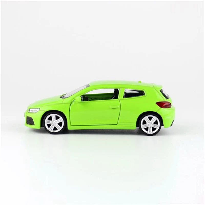 WELLY 1:36 Volkswagen Scirocco Alloy Car Model Diecasts Metal Toy Pull Back Car Model High Simulation Collection Childrens Gifts