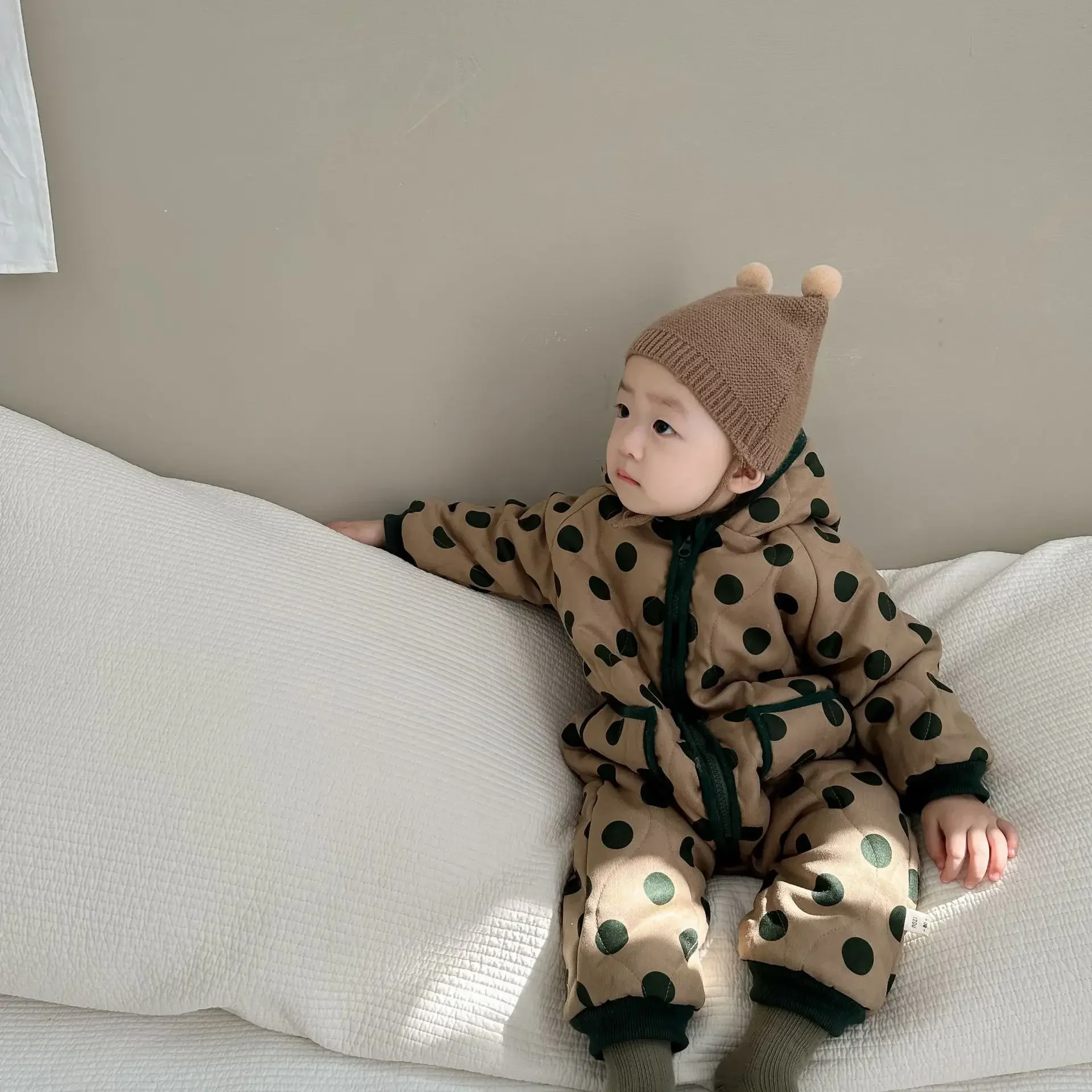 

Autumn Winter Baby Dots Fleece Thicken Hooded Retro Romper Kid Boy Plaid Plus Velvet Warm Jumpsuit Girl Infant Cotton One-piece